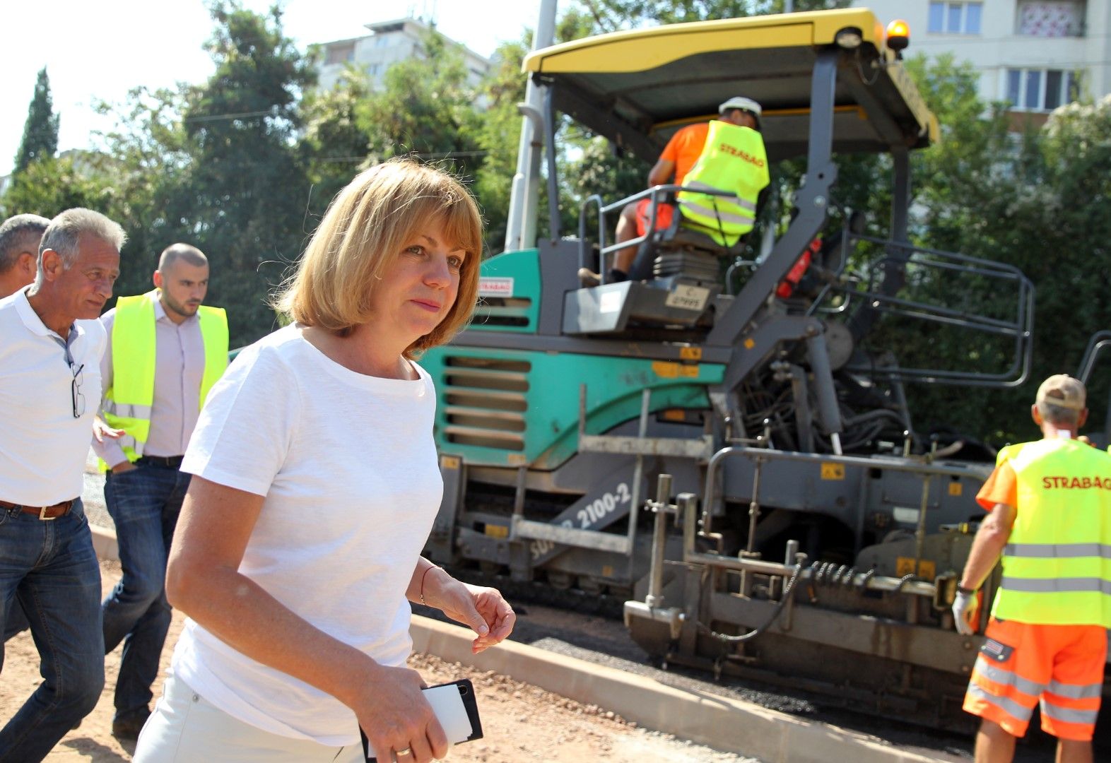 Йорданка Фандъкова проверява ремонта на столичния булевард Асен Йорданов в кв. Дружба, 30 август 2019 г. 