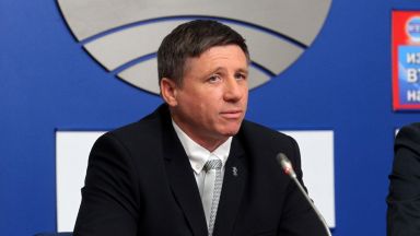 "Възраждане" издигнаха кандидат-кмет, който да забрани гей парадите в София