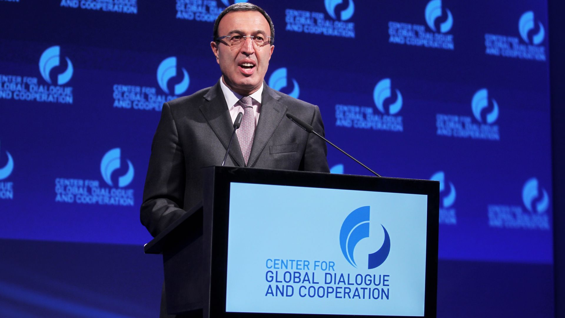 Властта установена на 9 септември е основната причина сега да