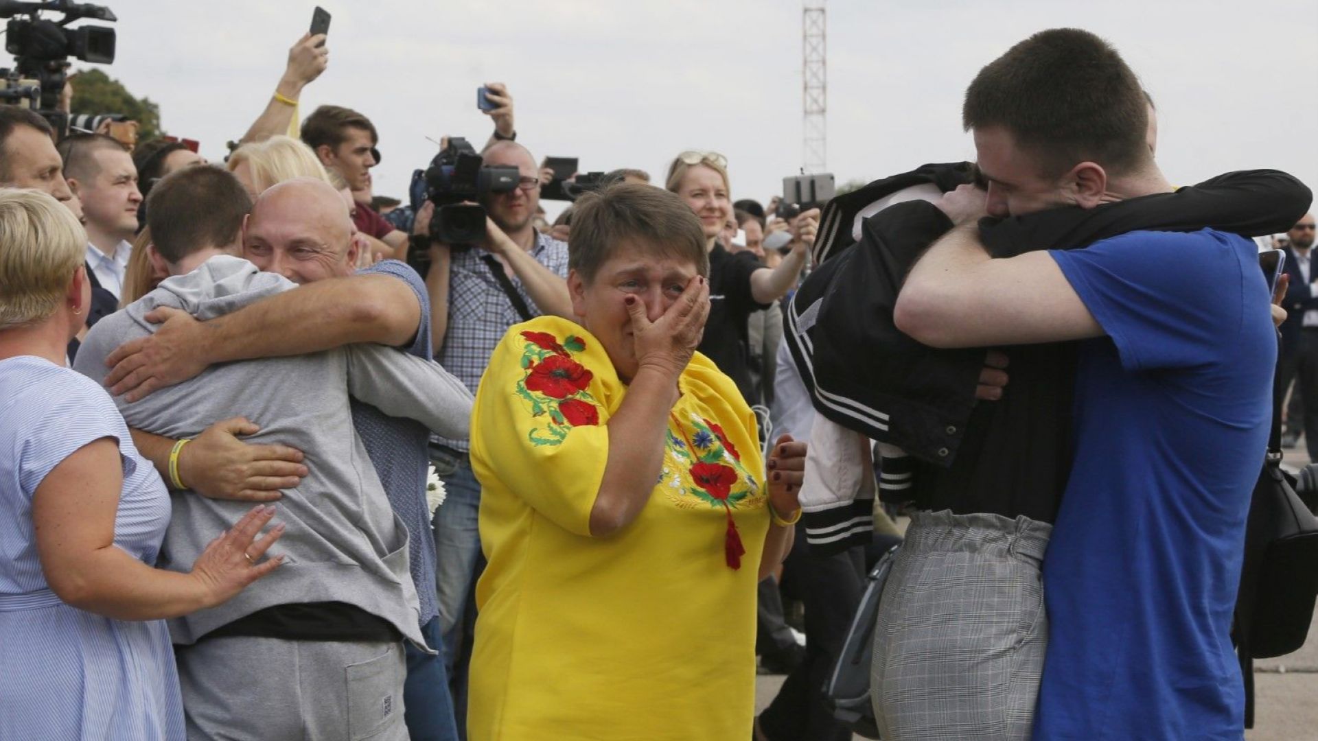 Осъществената в събота размяна на затворници между Русия и Украйна