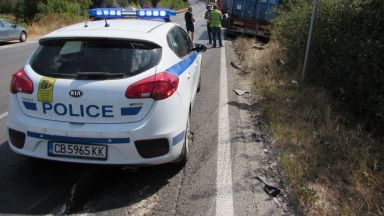 9-годишно дете пострада при сблъсък на 3 коли край Бургас
