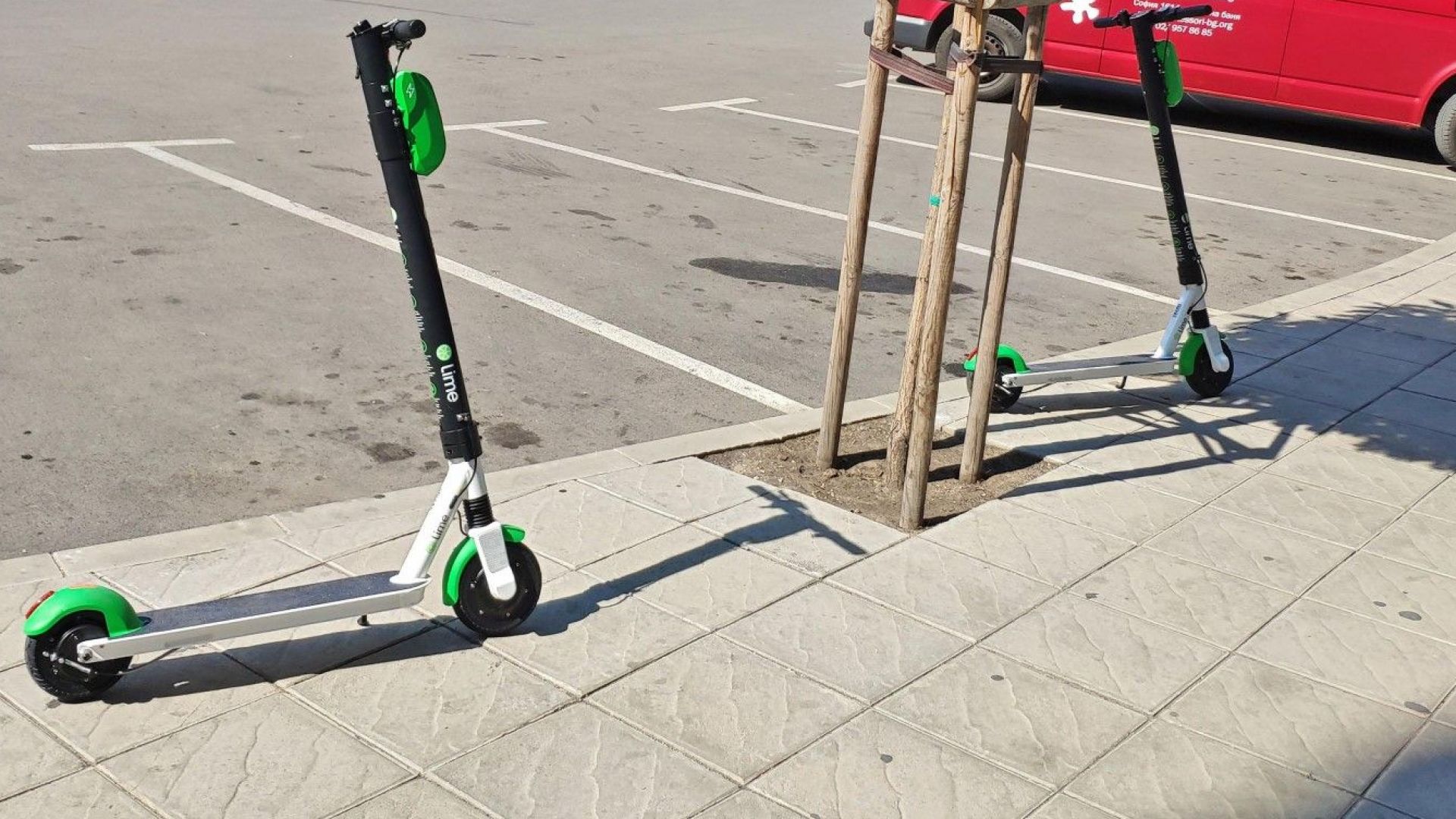 Електрическите скутери в София набират все по голяма популярност но с