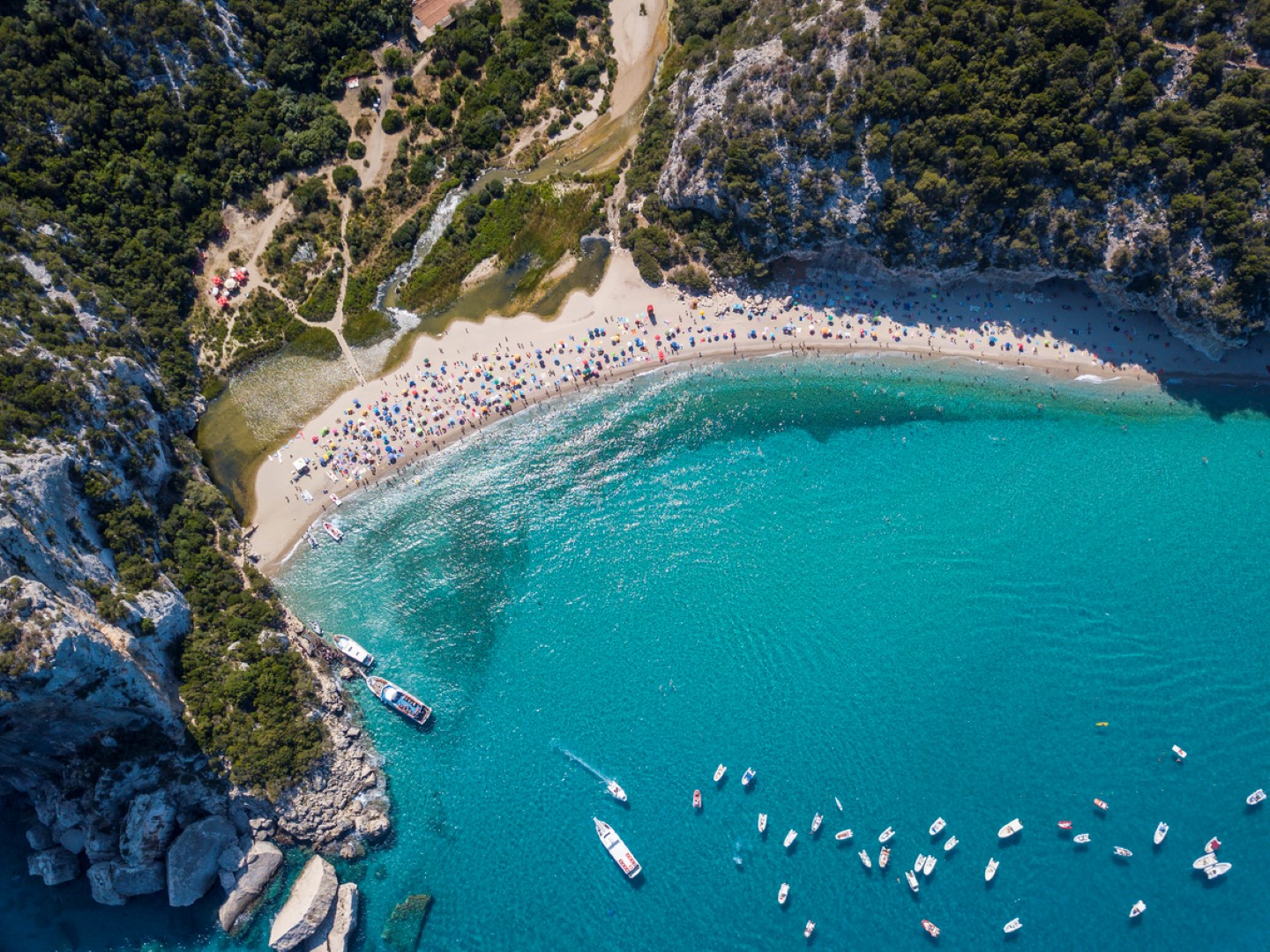 Кукери са новият хит на Сардиния