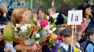 200 деца от бедстващите населени места в Карловско бяха извозени