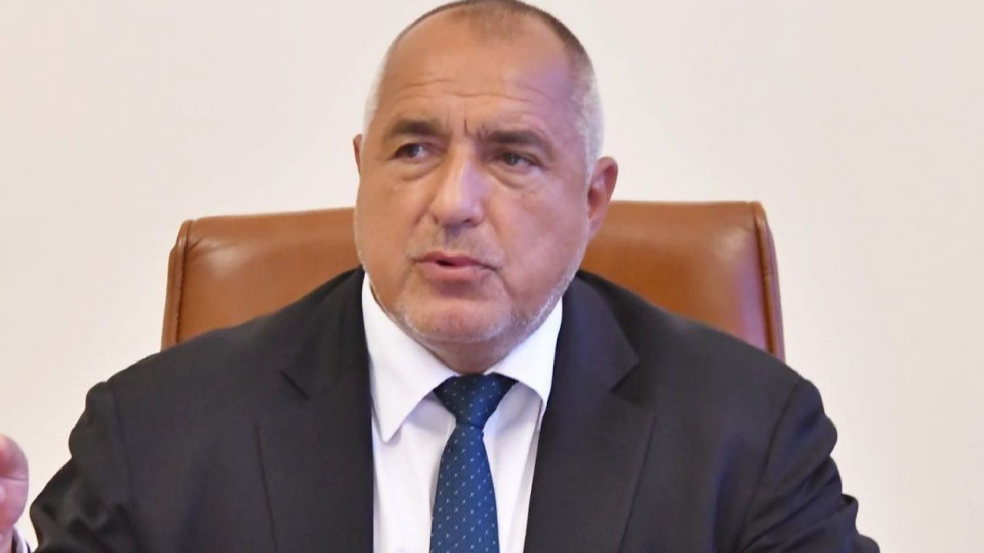 Премиерът Бойко Борисов определи като чудовищна лъжа слуховете, че държавата