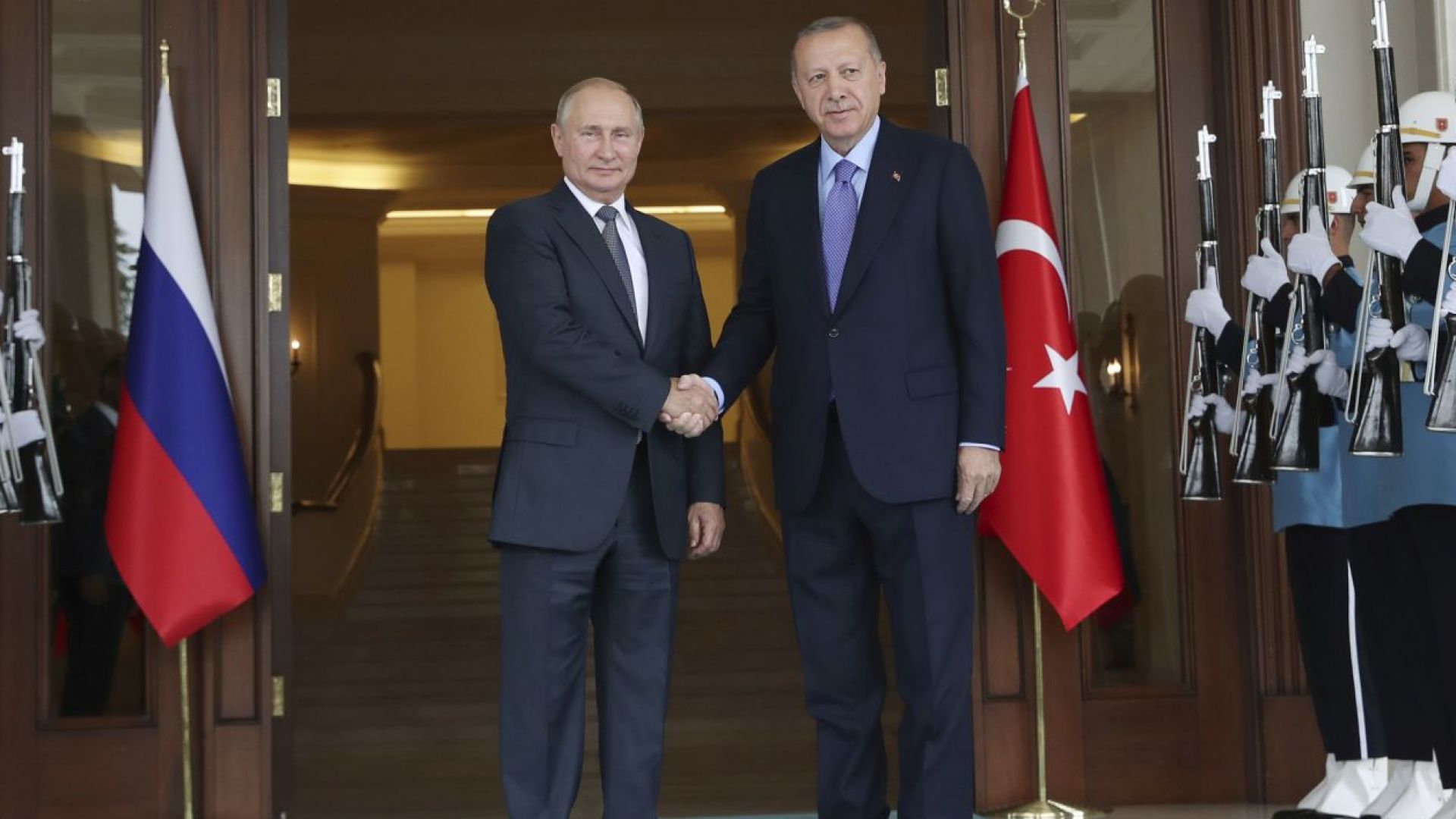 Русия ухажва Турция с нови перспективни оръжия