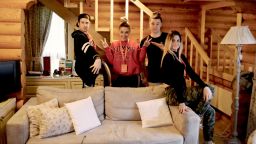 Михаела Маринова и Никол от 4Magic написаха песен за на най-популярната женска K-pop банда Twice