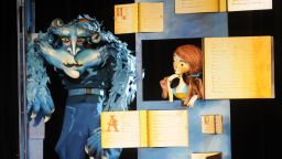 "Красавицата и звяра" открива сезона в Столичен куклен театър