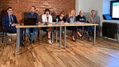 Защо измират животните в язовир "Пчелина?"
