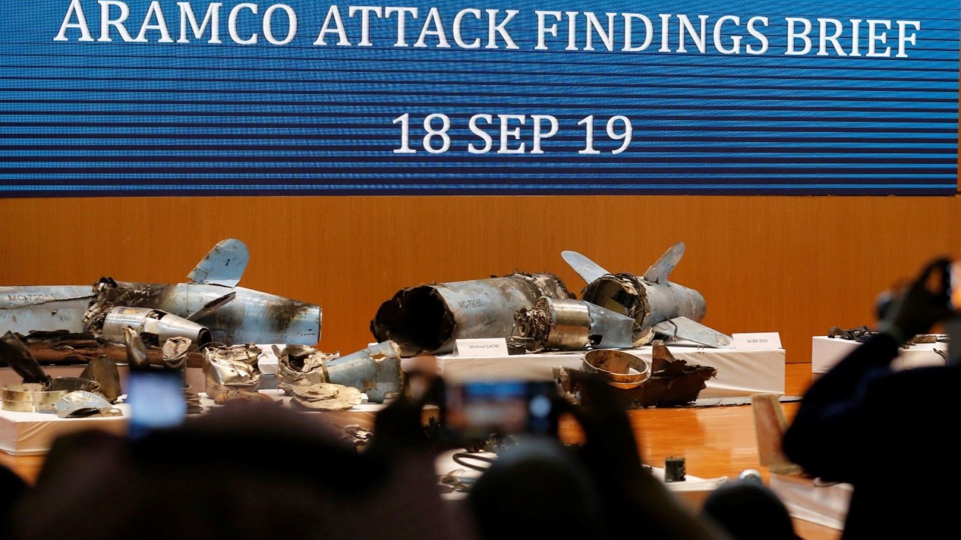 Иранският външен министър Мохамад Джавад Зариф заплаши че всякакъв военен