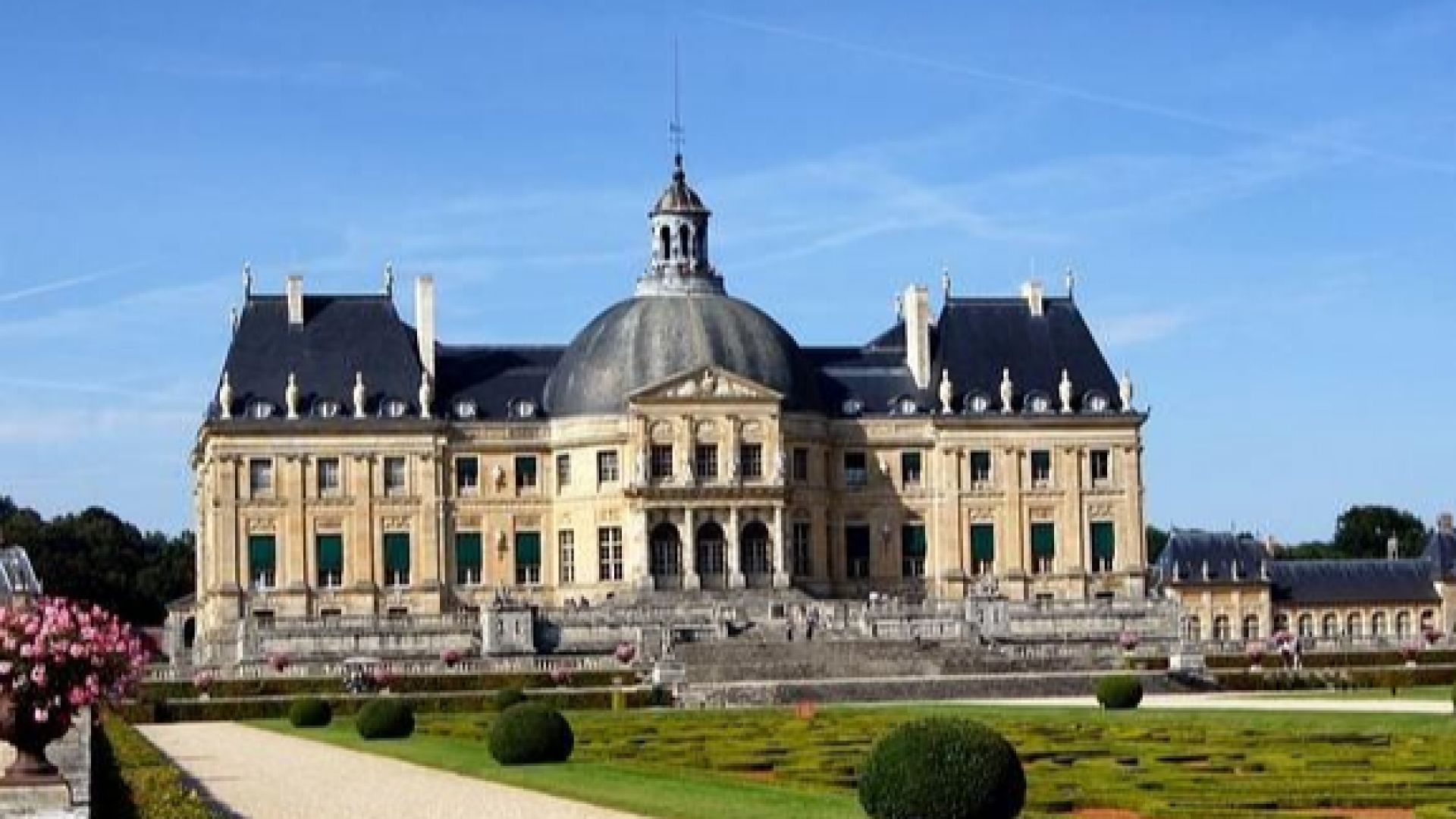 Откраднаха ценности за 2 милиона евро от замък във Франция