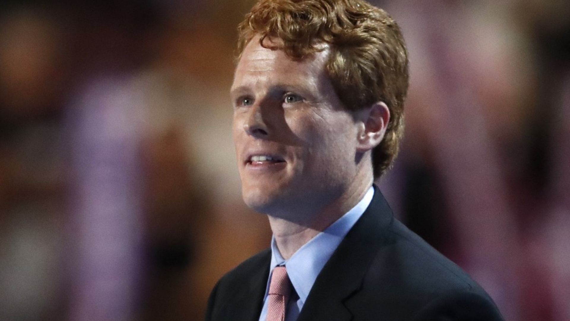 Американският конгресмен Джо Кенеди се включи днес в предизборната надпревара