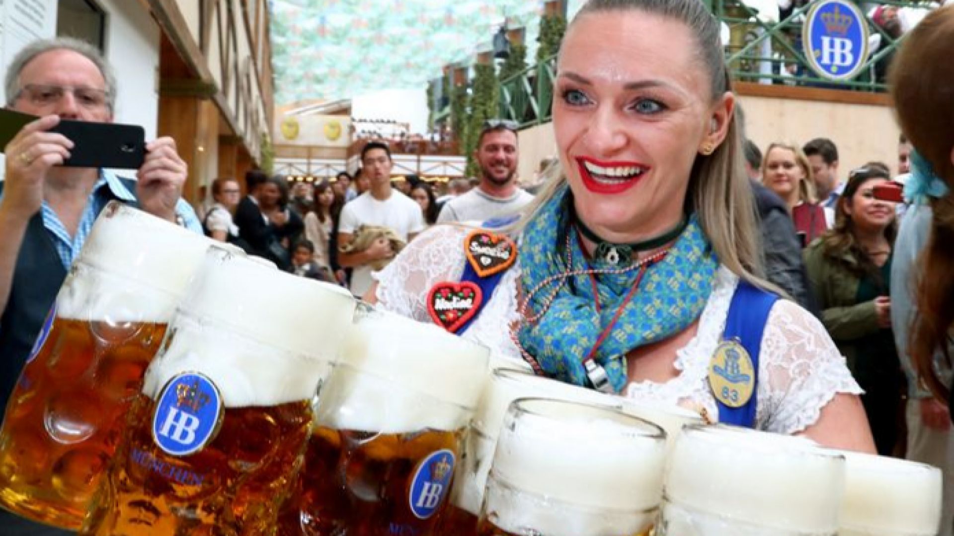 Започна 186 ото издание на Октоберфест в германския град Мюнхен съобщи