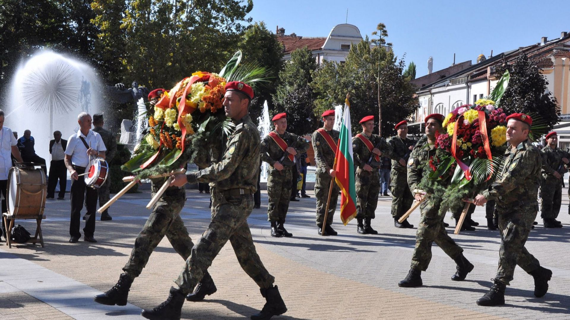 Празникът на Независимостта обедини всички българи (снимки)  