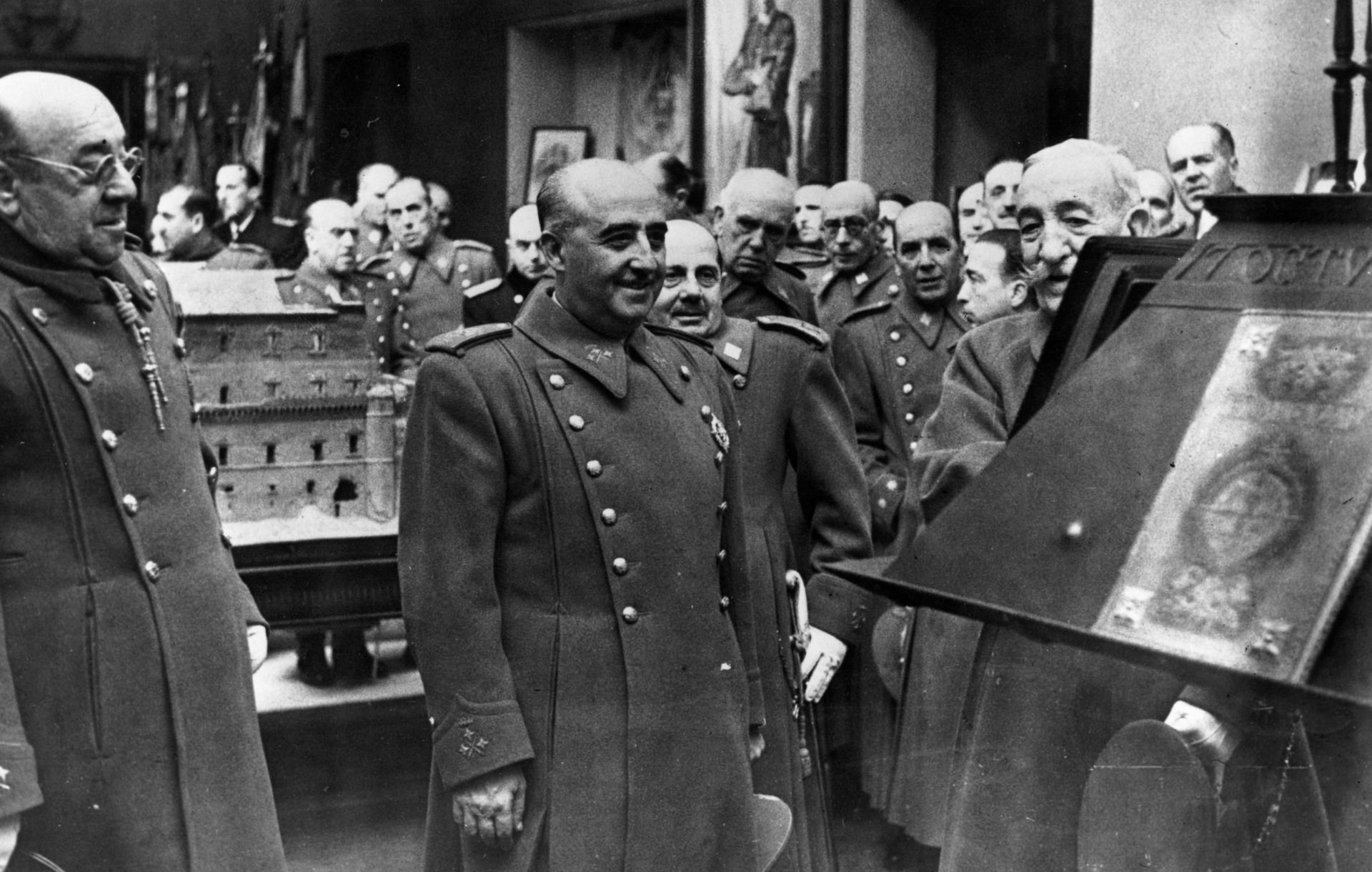 11 март 1946 г. Генерал Франко в испанския Музей на армията