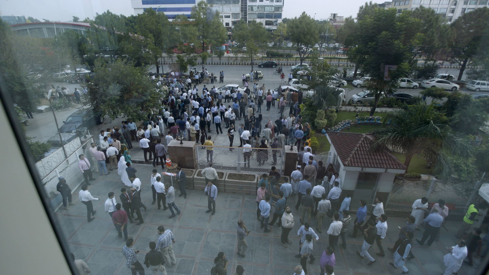 Земетресение с магнитуд 5 8 разтърси днес Северен Пакистан Осем души