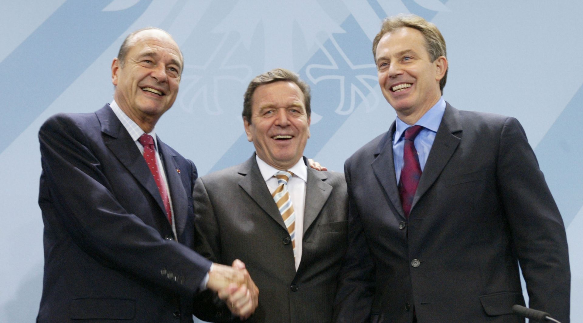 Франция, Германия и Великобритания са страните с ръководна роля в ЕС по време на управлението на Ширак - 2003 г.
