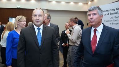 Радев: Опустошителната демографска криза е най-голяма заплаха за България 