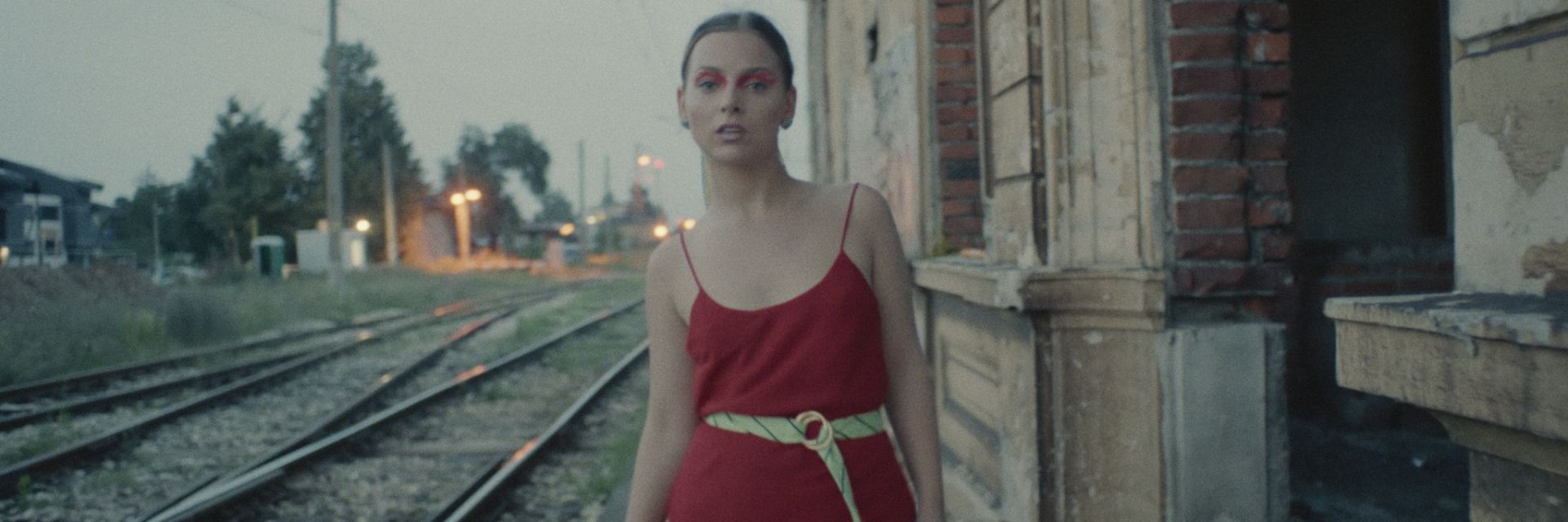 Dorothy Takev : И котката ми пее "Коя Е Тя"