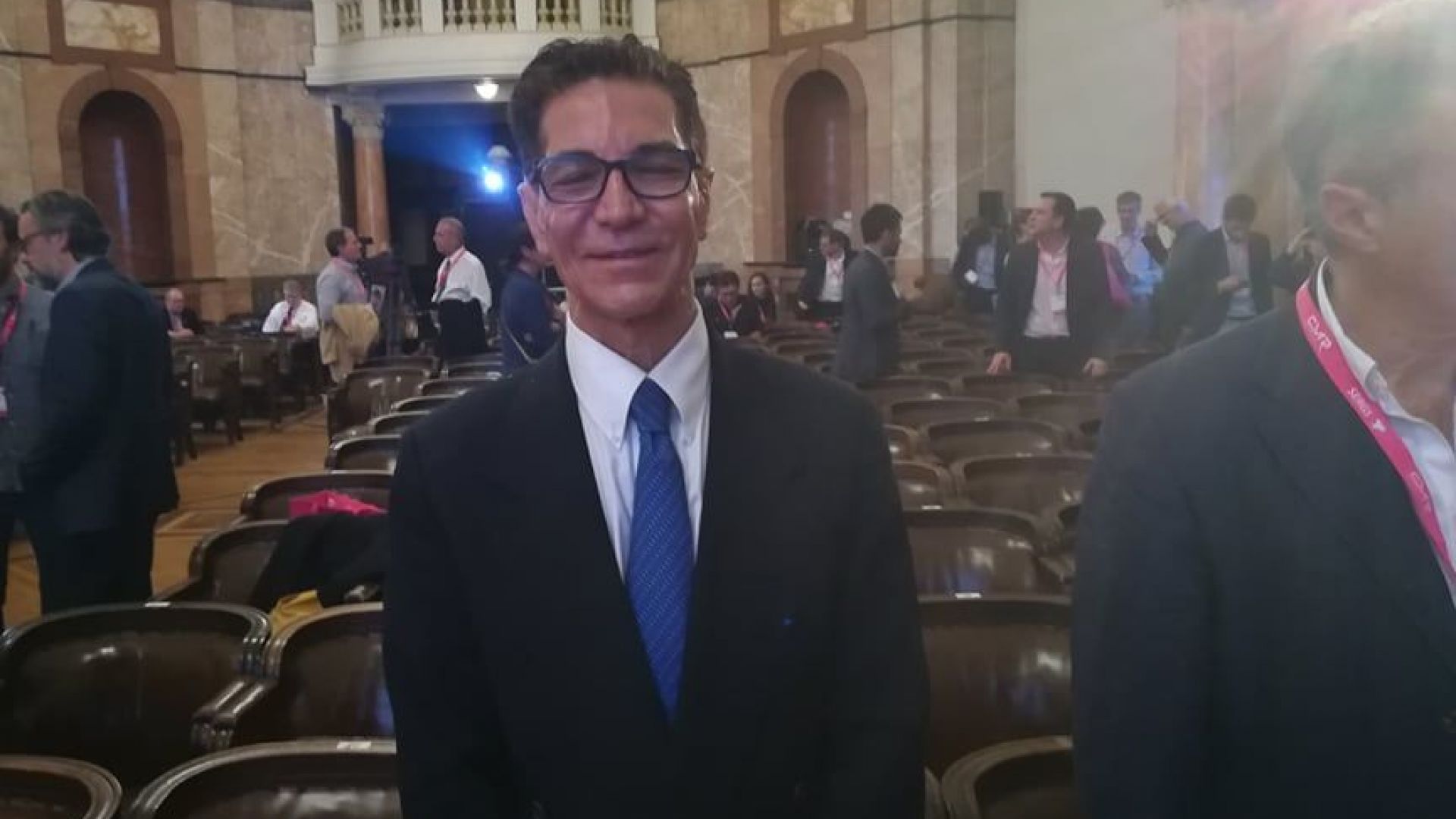 Професор Камран Нежат е наричан Бащата на съвременната лапароскопска хирургия