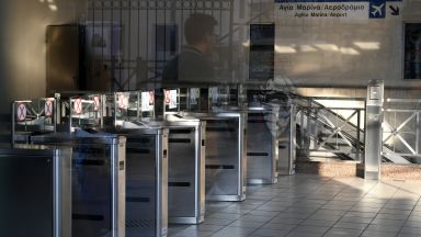 Транспортна стачка в Гърция спира всички кораби и метрото в Атина