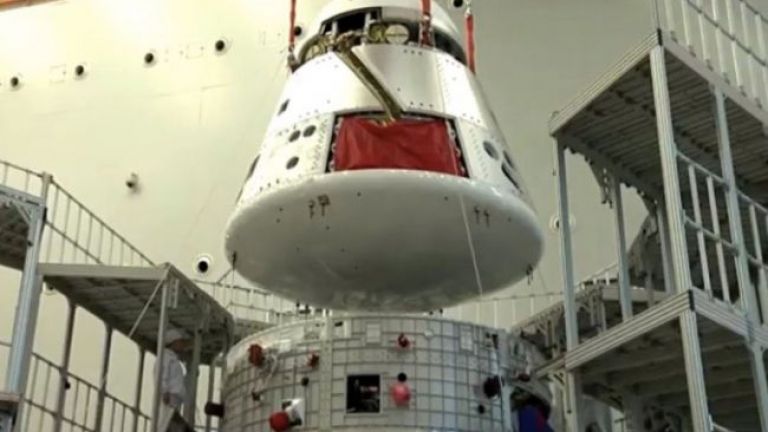 Китай показва кораб за Луната