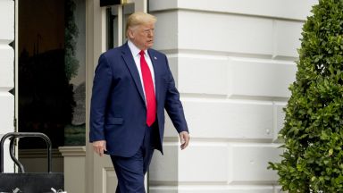 Президентът на САЩ Доналд Тръмп проведе телефонен разговор с двама