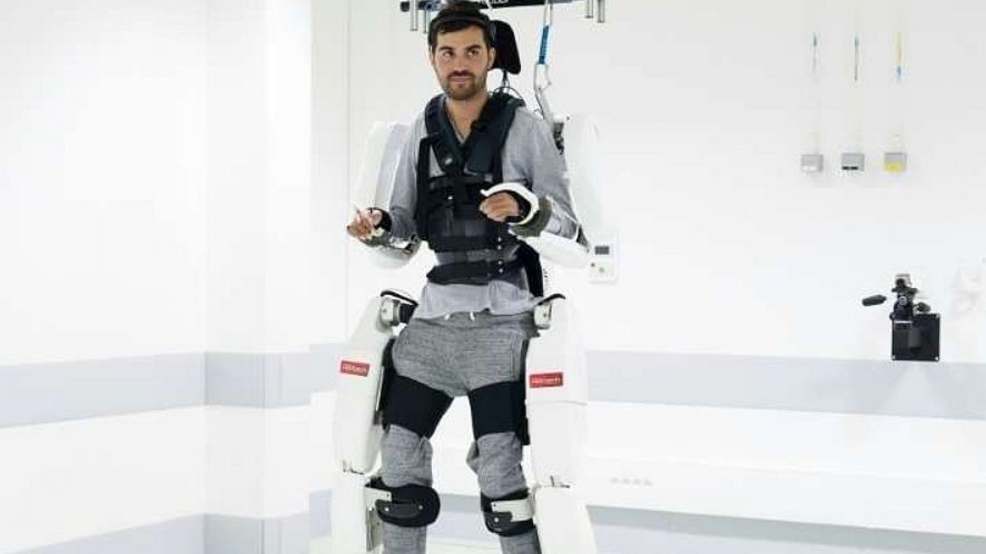 Французин който е напълно парализиран след падане преди четири години