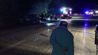 Двама мъже загинаха при челен удар между джип и тир край Велико Търново