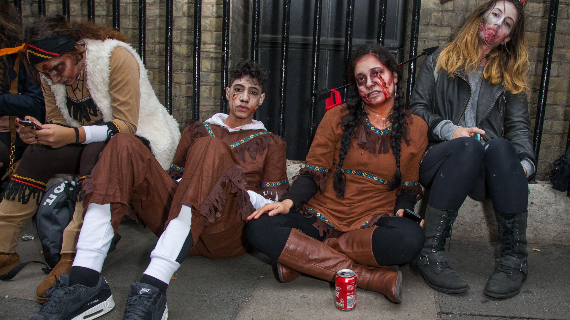 Стотици безглави тела с липсващи крайници изпълниха улиците на Лондон