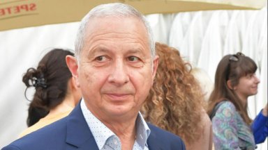 За съжаление от Продължаваме промяната ме разочароваха Една надежда се