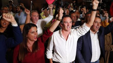  Очаква се изборна победа за португалския министър председател Антониу Коща 
