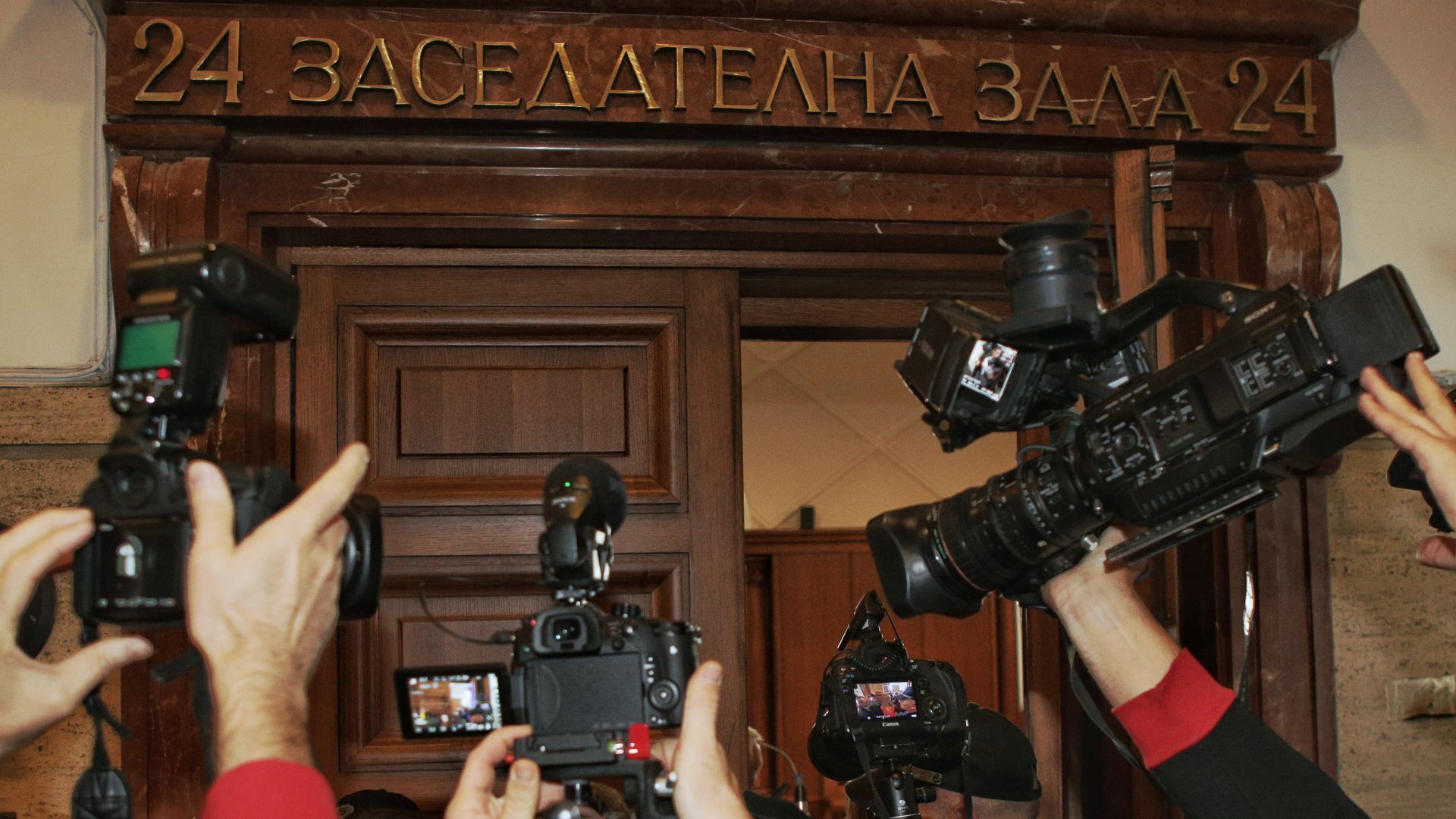 Състезанието за наследник на Лозан Панов остава само с един кандидат