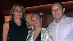 Румен и Деси Радеви се снимаха с фенове на концерт на Георги Христов