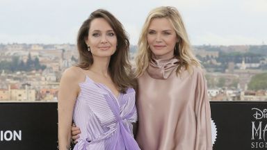 Анджелина Джоли и Мишел Пфайфър ослепителни в Рим