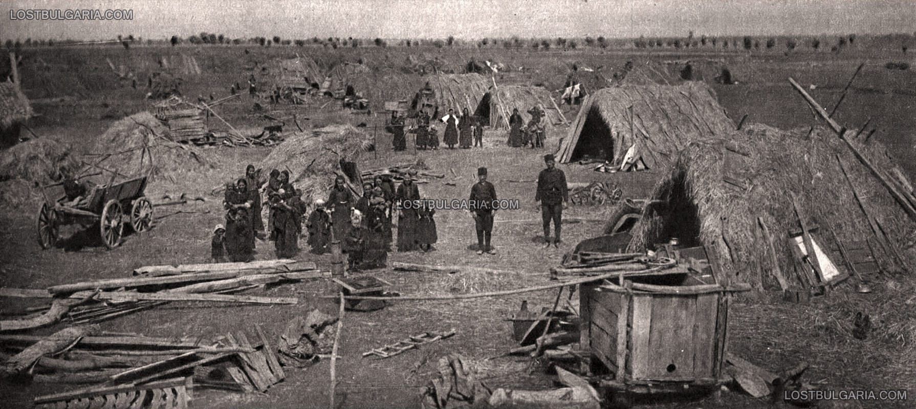 Благодарение на ниските къщи от кал и слама, голяма част от българите в началото на XX век успяват да оцелеят при катастрофалните земетресения 