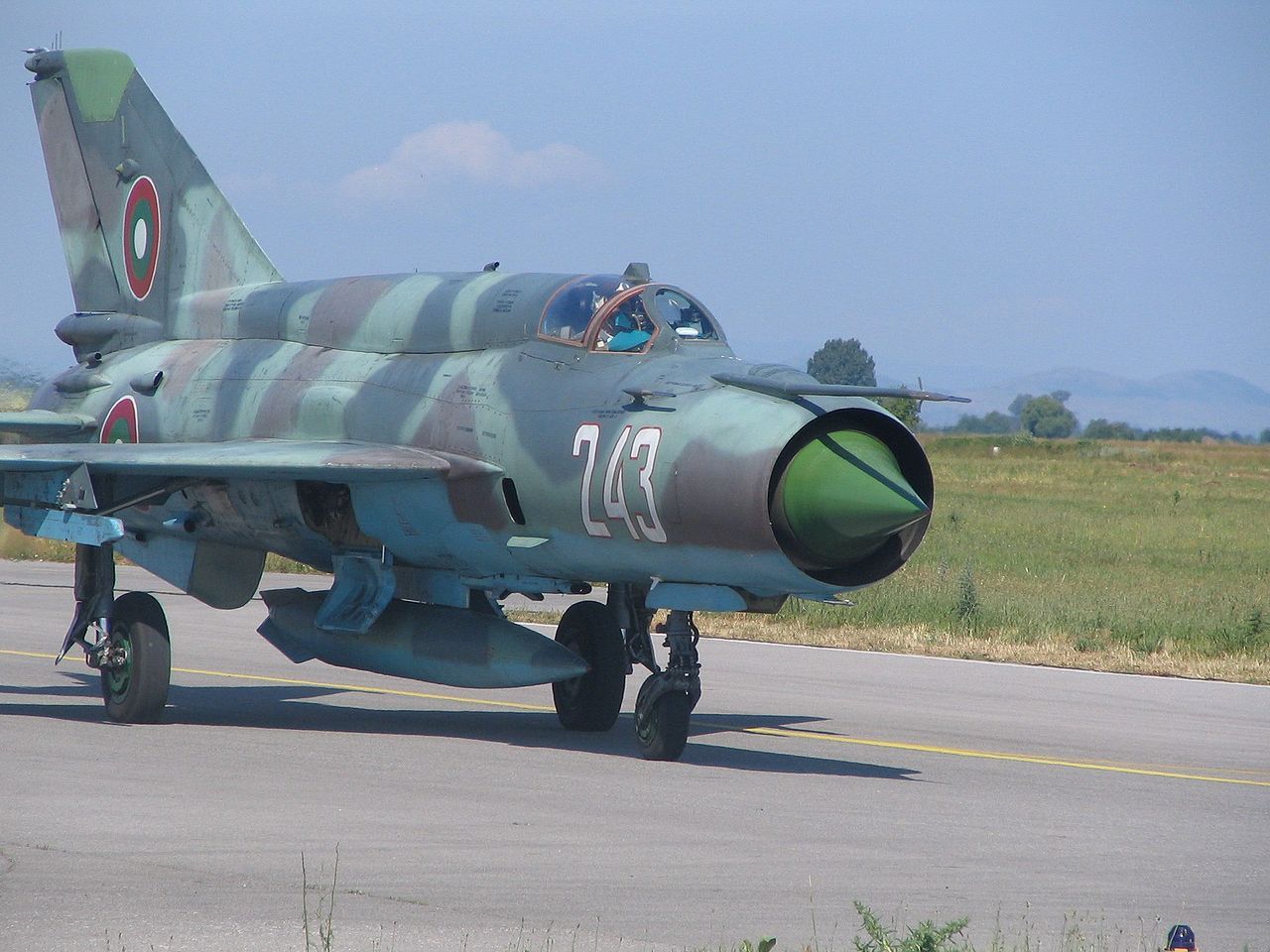 Български МиГ-21