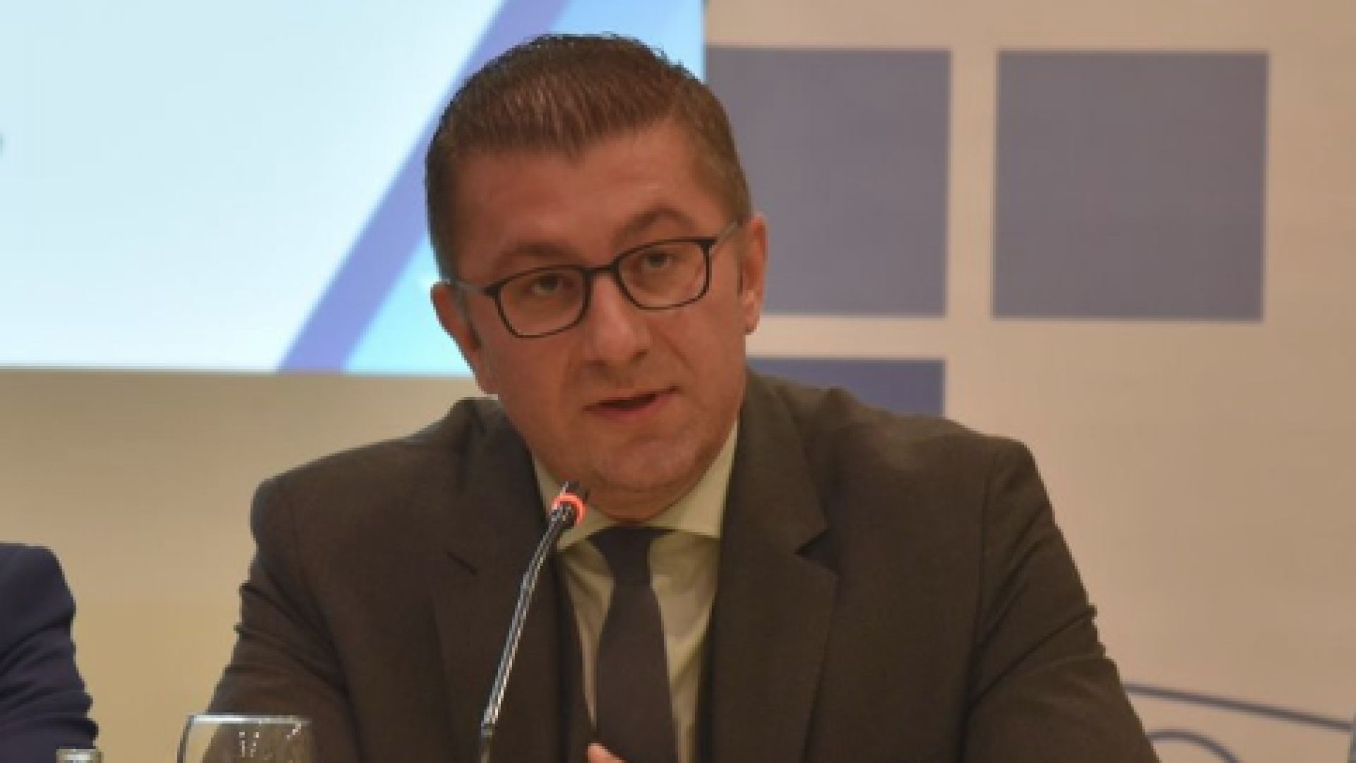 Бившият премиер Никола Груевски вече няма да бъде почетен председател