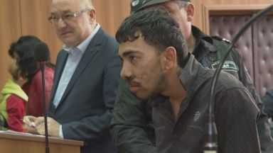 Оставиха зад решетките обезобразения шофьор на колата, в която загинаха двама