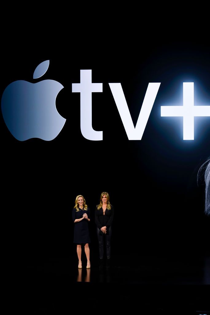 Дженифър Анистън и Рийз Уидърспун на представянето на сериала на Apple TV - "The Morning Show"