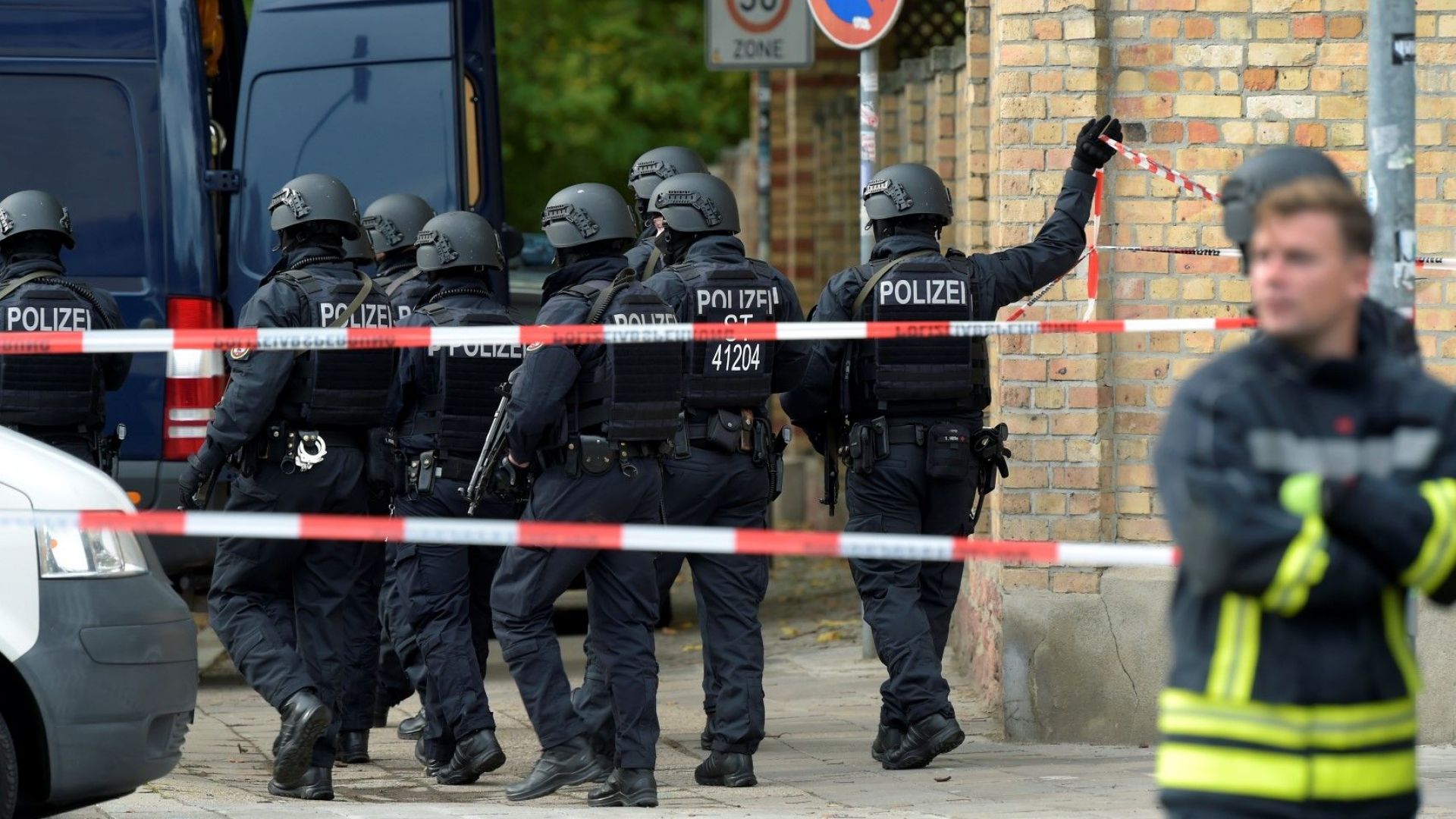 Френски съд осъди две жени на 25 и 30 години