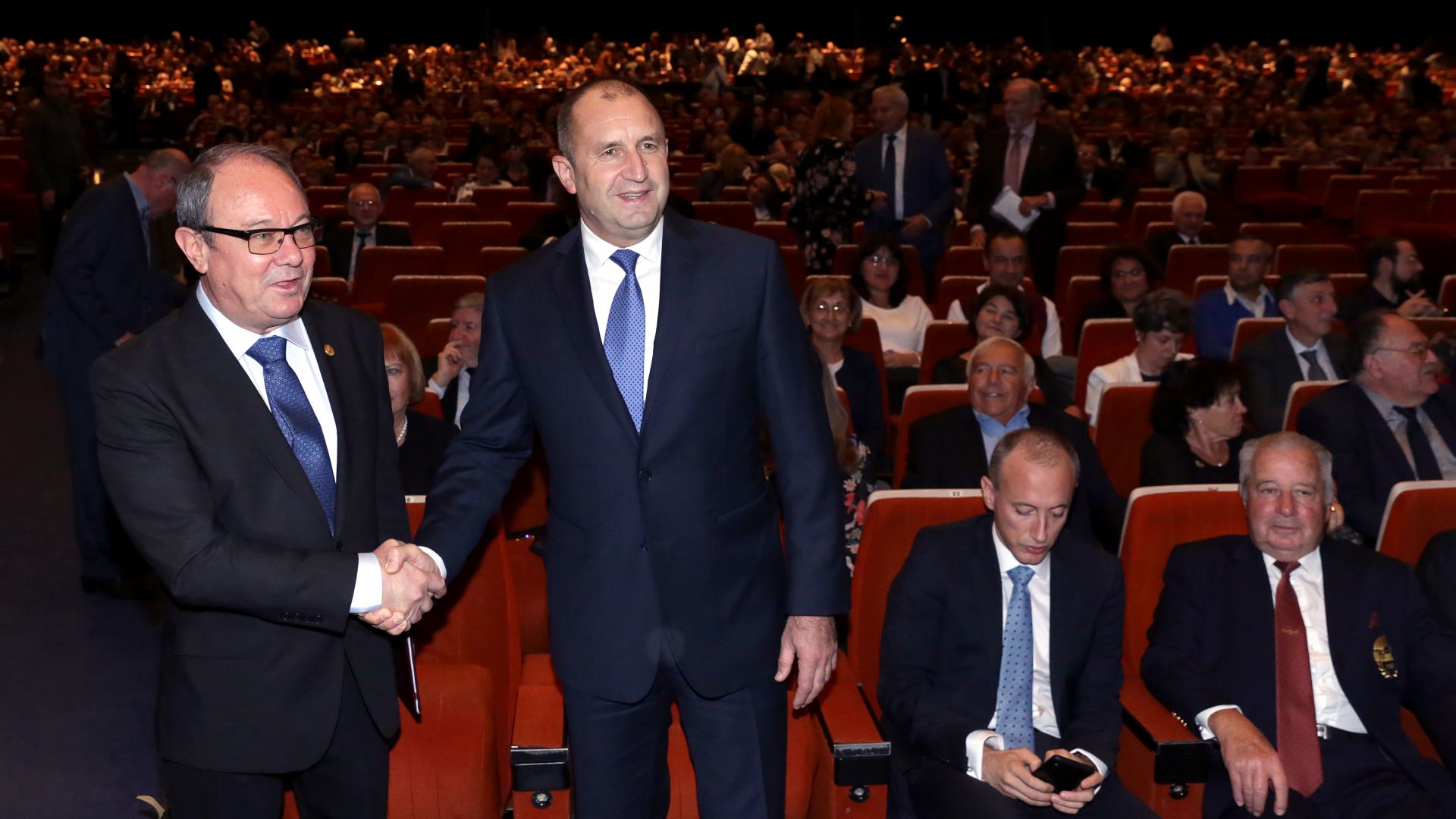 БАН се гордее с научните си институти и учени които