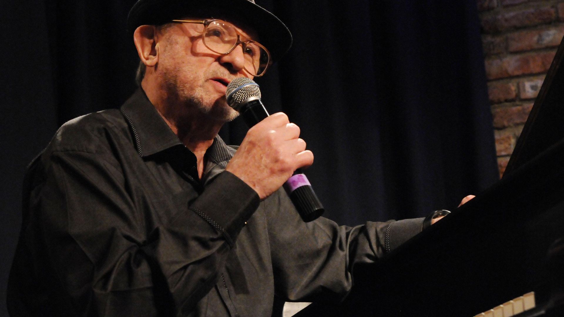 Поклонението пред големия музикант Милчо Левиев 1937 2019 г ще се