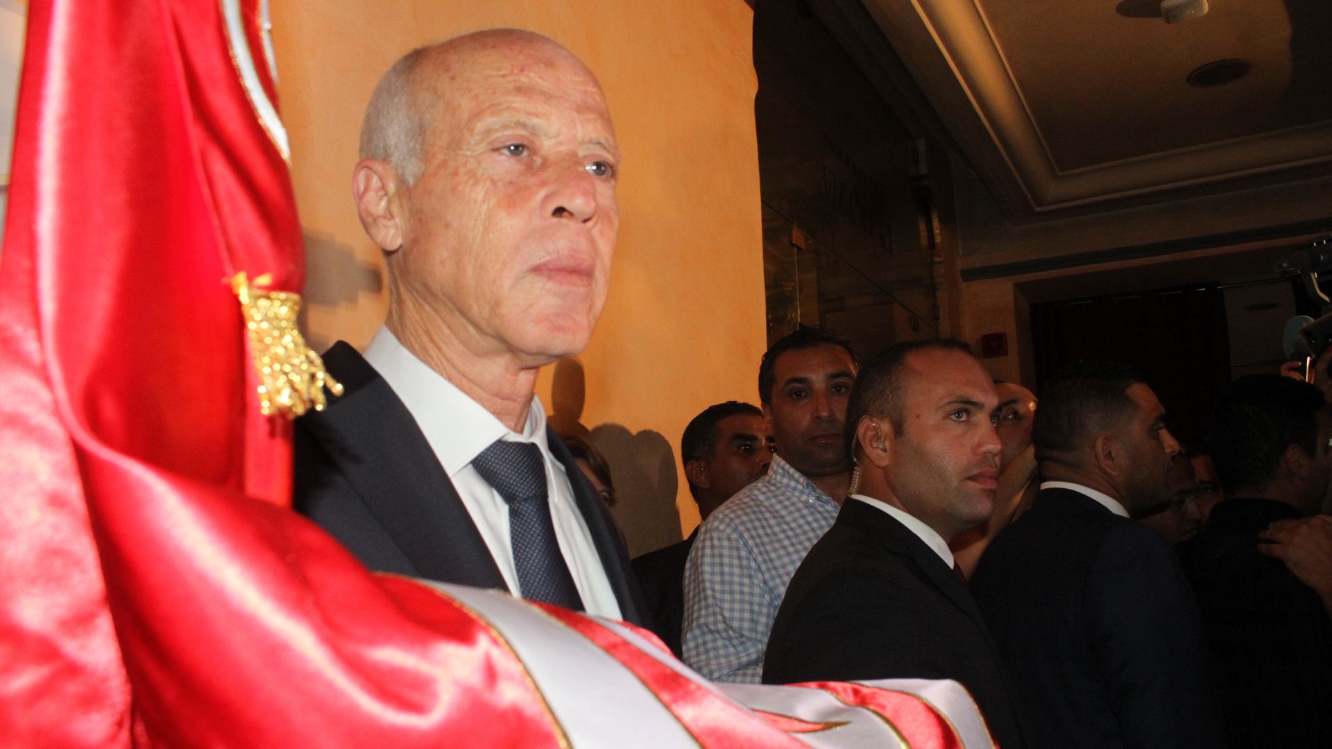 Юристът Каис Сайед бе избран за президент на Тунис със