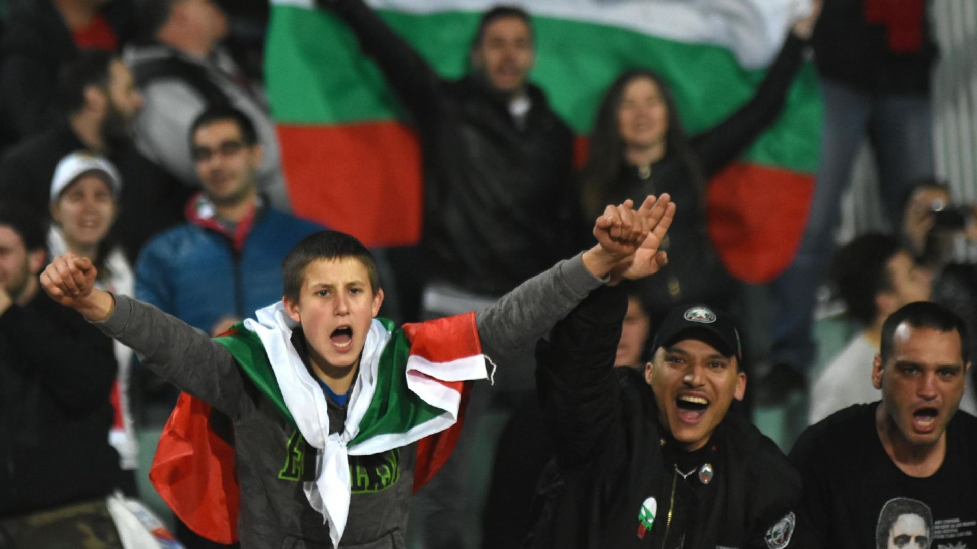 УЕФА пусна фенове на "Васил Левски" за решителния бараж срещу Унгария