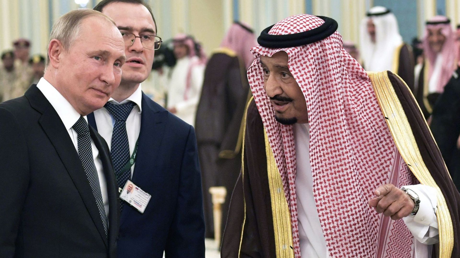 Руският президент Владимир Путин днес е на посещение в Саудитска