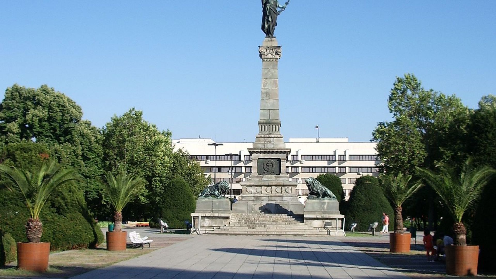 Една от най важните емблеми на Паметникът на Свободата се