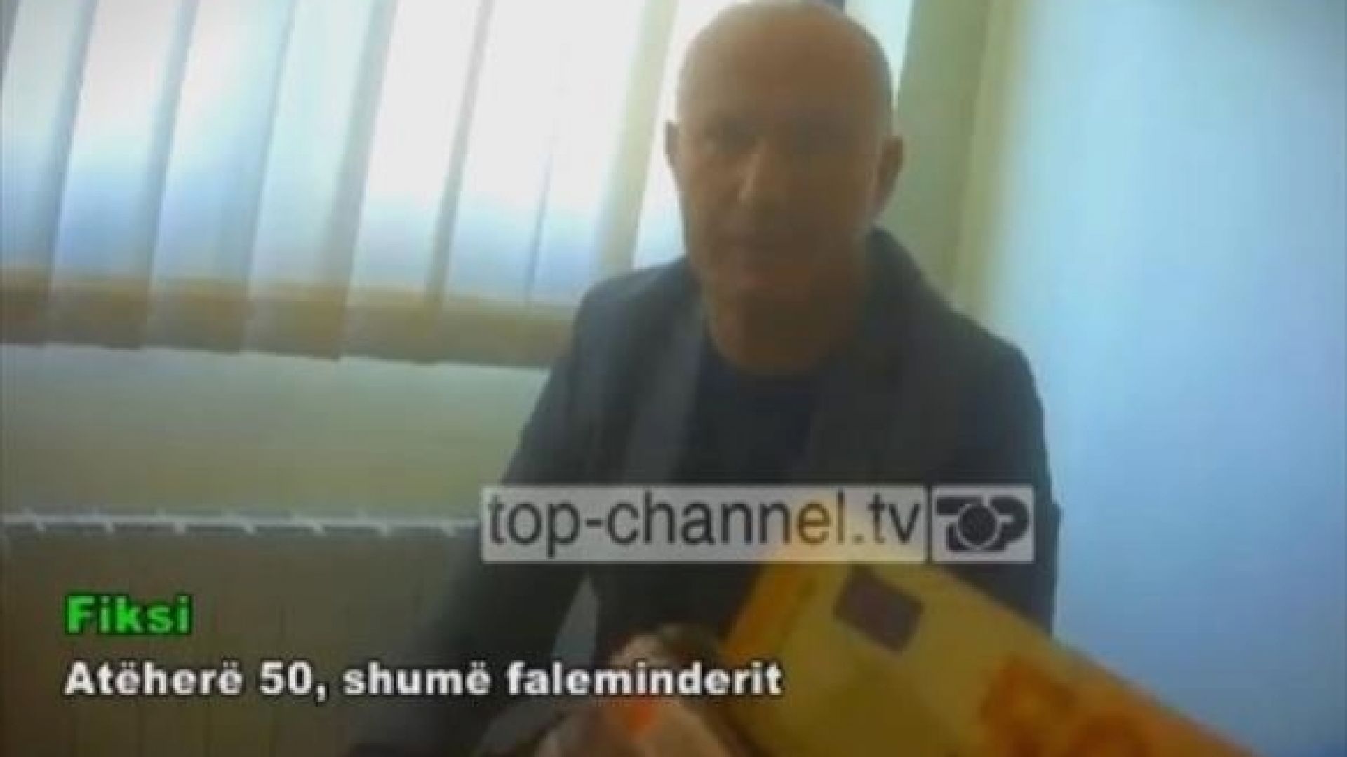 Албанска телевизия засне македонски зам.-министър да взима подкуп (видео)