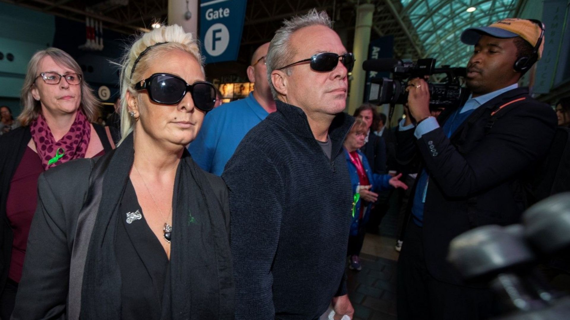 Родителите на загиналия при катастрофа британски тийнейджър Хари Дън отказаха