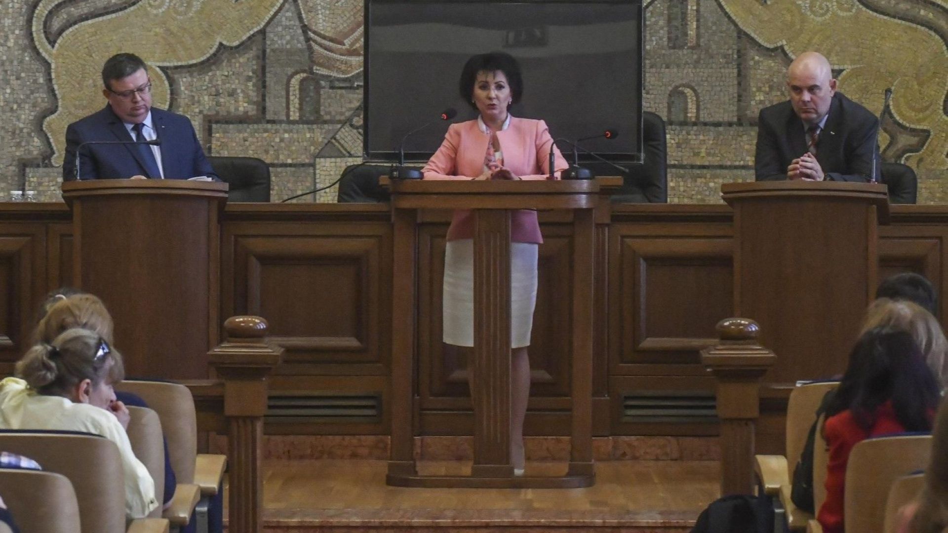 Главният прокурор Сотир Цацаров и заместникът му Иван Гешев са